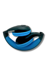 Load image into Gallery viewer, Portable Personal FM Radio Headphones Pull-Out Antenna for Great Reception, Walking, Jogging, Relaxing, School, Talk Radio - Powered by 2AA Batteries (Not Included) (Black & Blue)